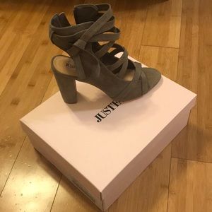 Women’s Taupe Sandals **Never been worn**